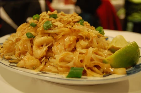 The 10 Best Dishes to Order in a Thai Restaurant in Koh Samui - Pad Thai